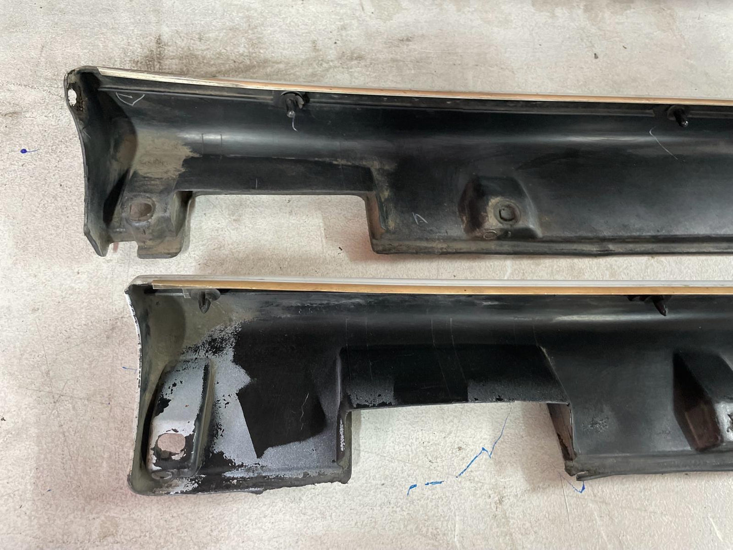 Subaru WRX Gc8 genuine side skirt (2 piece)