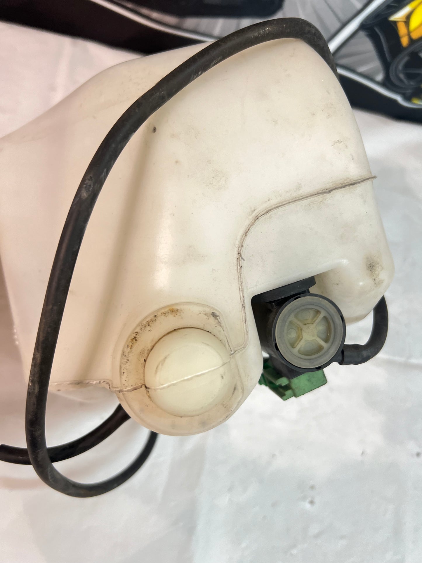 Subaru Impreza STI Gc8 Coupe JDM twin pump washer bottle suits front & Rear wiper model. (Discontinued item)
