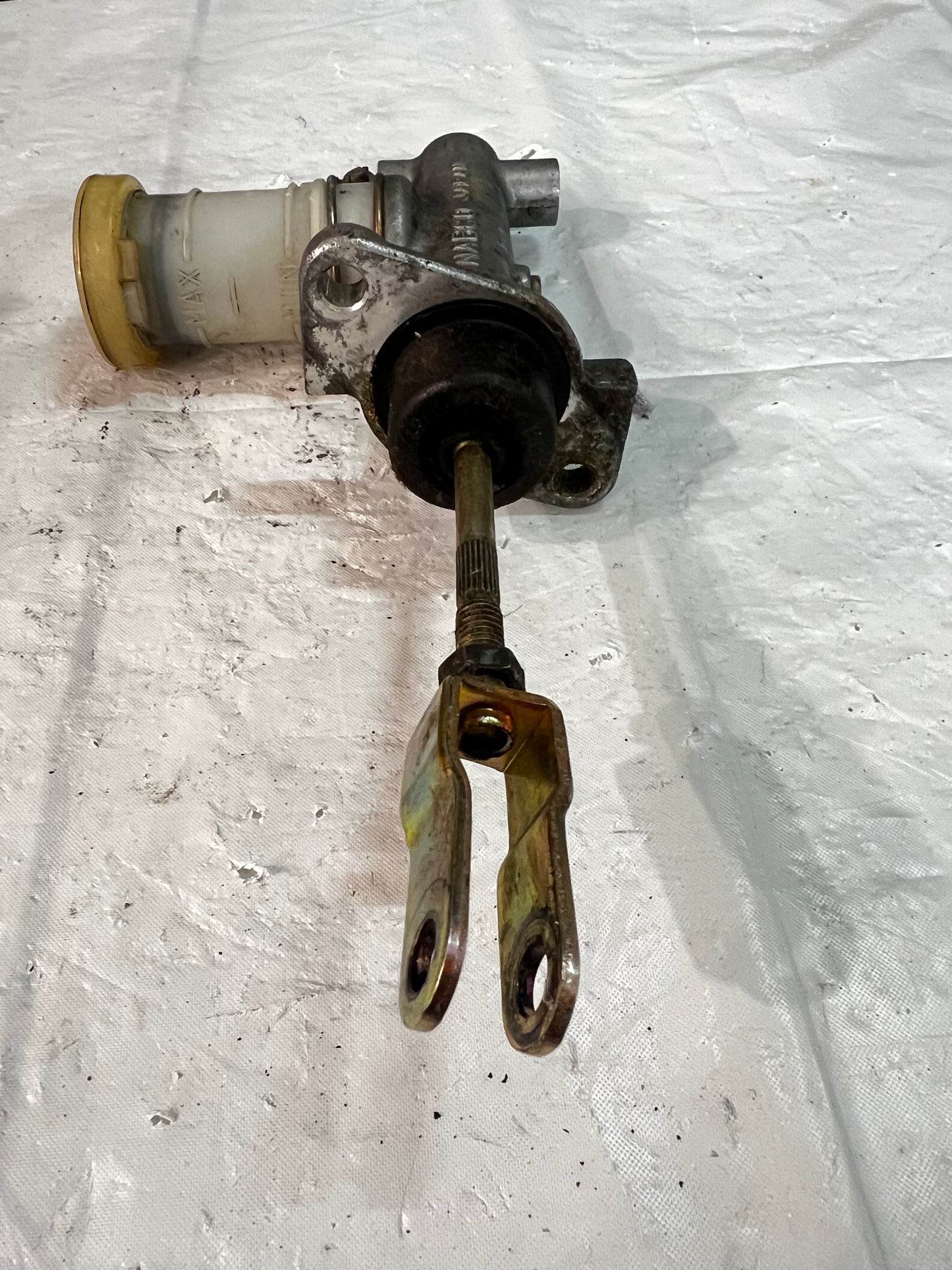 Nissan Silvia S15 200sx clutch master cylinder reservoir