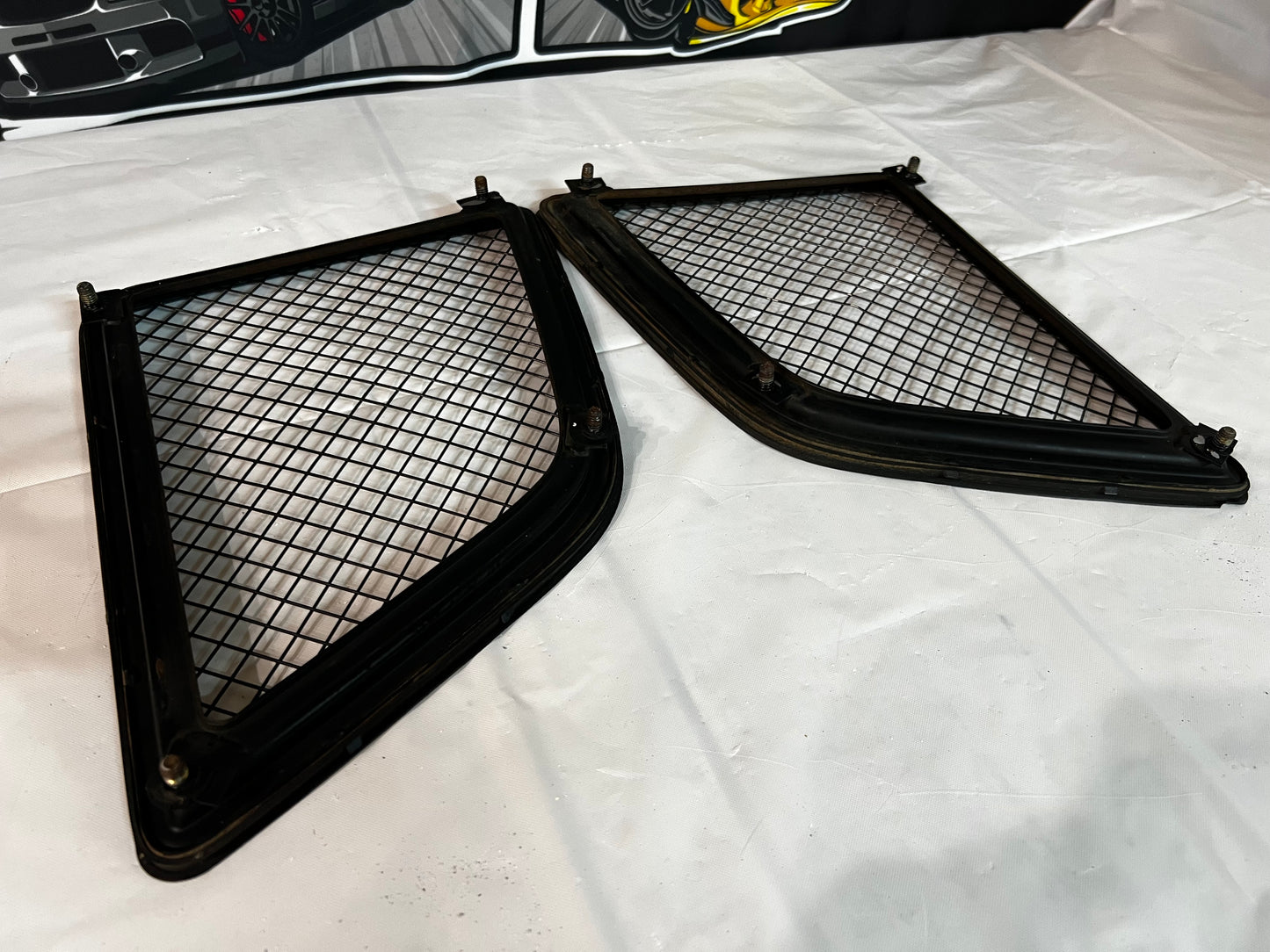 Mitsubishi Lancer Evo 5/6 Cp9a bonnet mesh