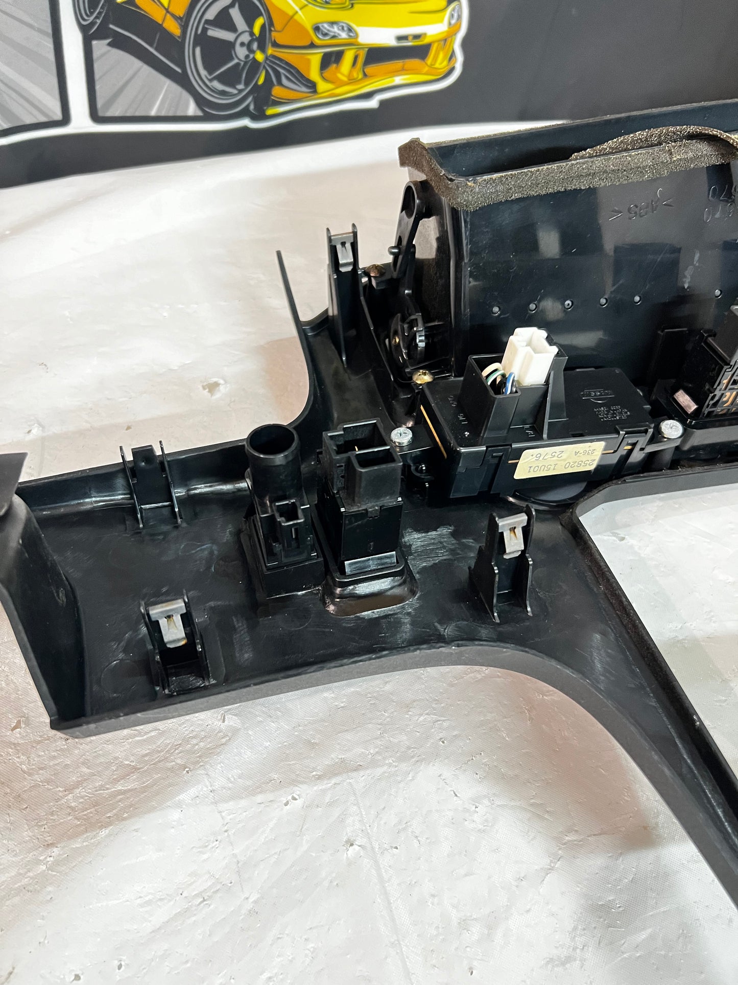 NISSAN SKYLINE R33 DASH FASCIA SURROUND.
