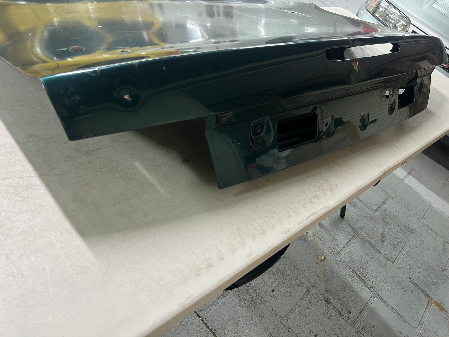 Nissan S14 oem boot lid                (Slight damaged)
