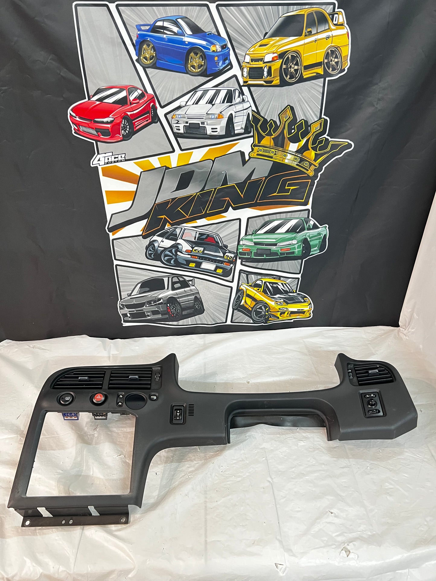 NISSAN SKYLINE R33 DASH FASCIA SURROUND.