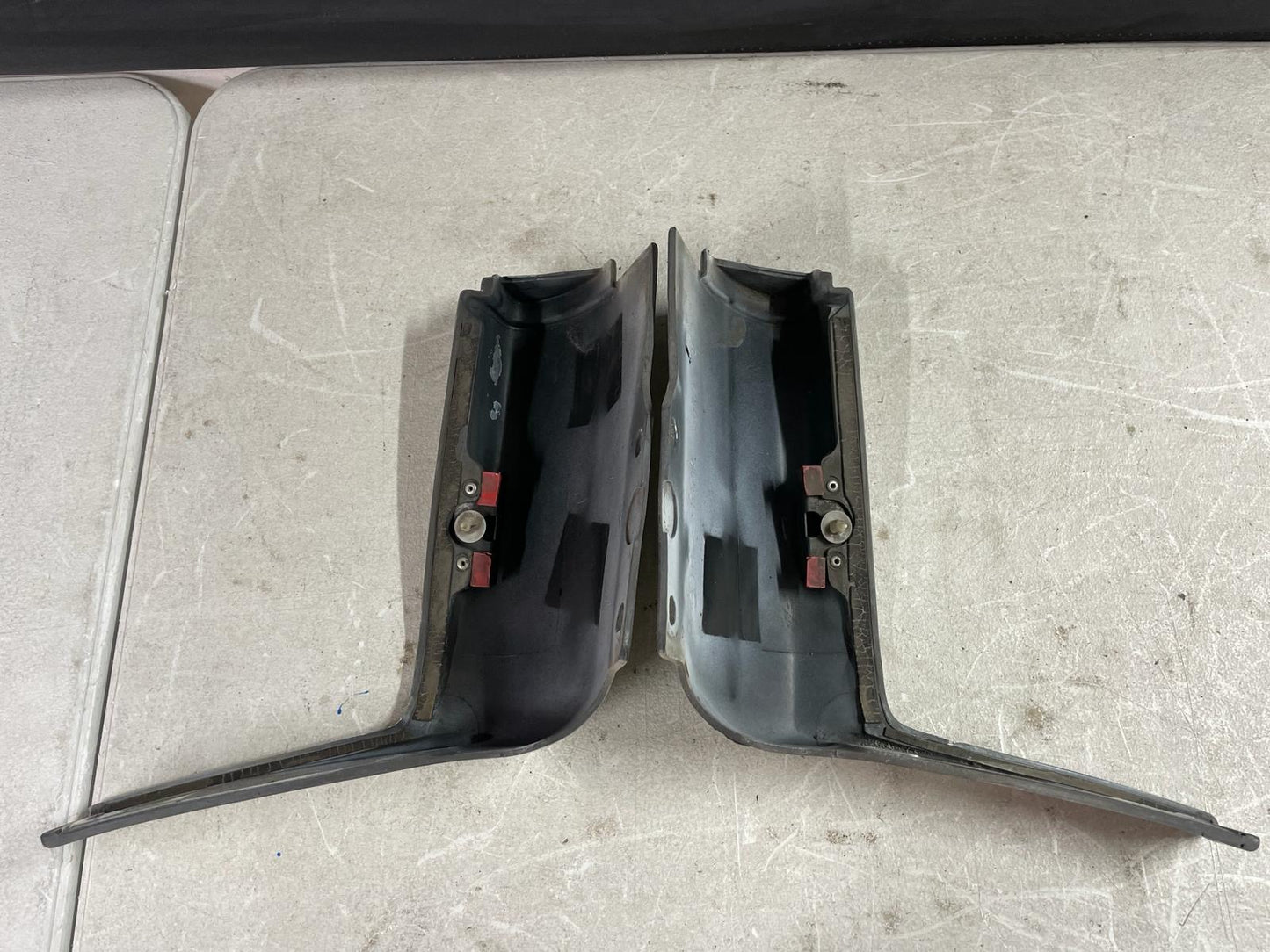 Nissan Skyline Bnr32 GTR GENUINE SIDE SKIRT SPATS/ EXTENSION.