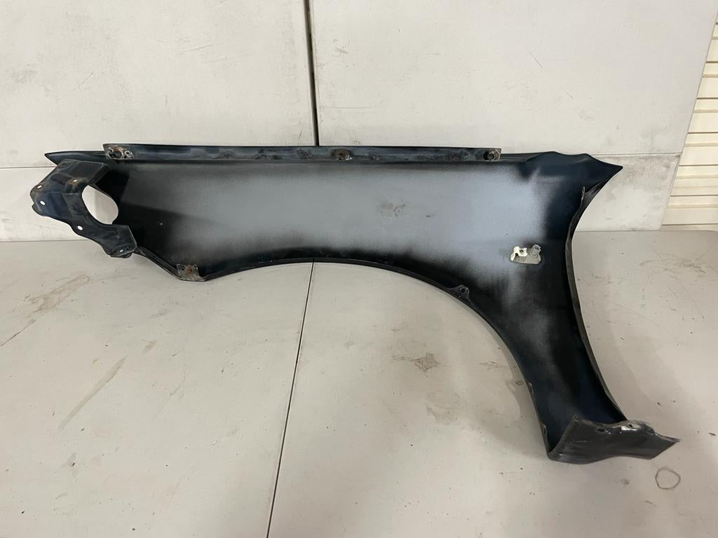 CP9A Evolution 5/6/6.5 Right side Fender Genuine item - Black colour - used good condition - images show condition.