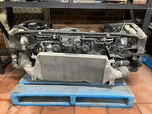 SKYLINE BNR32 GTR FRONT CUT- complete-as per images - images show condition-