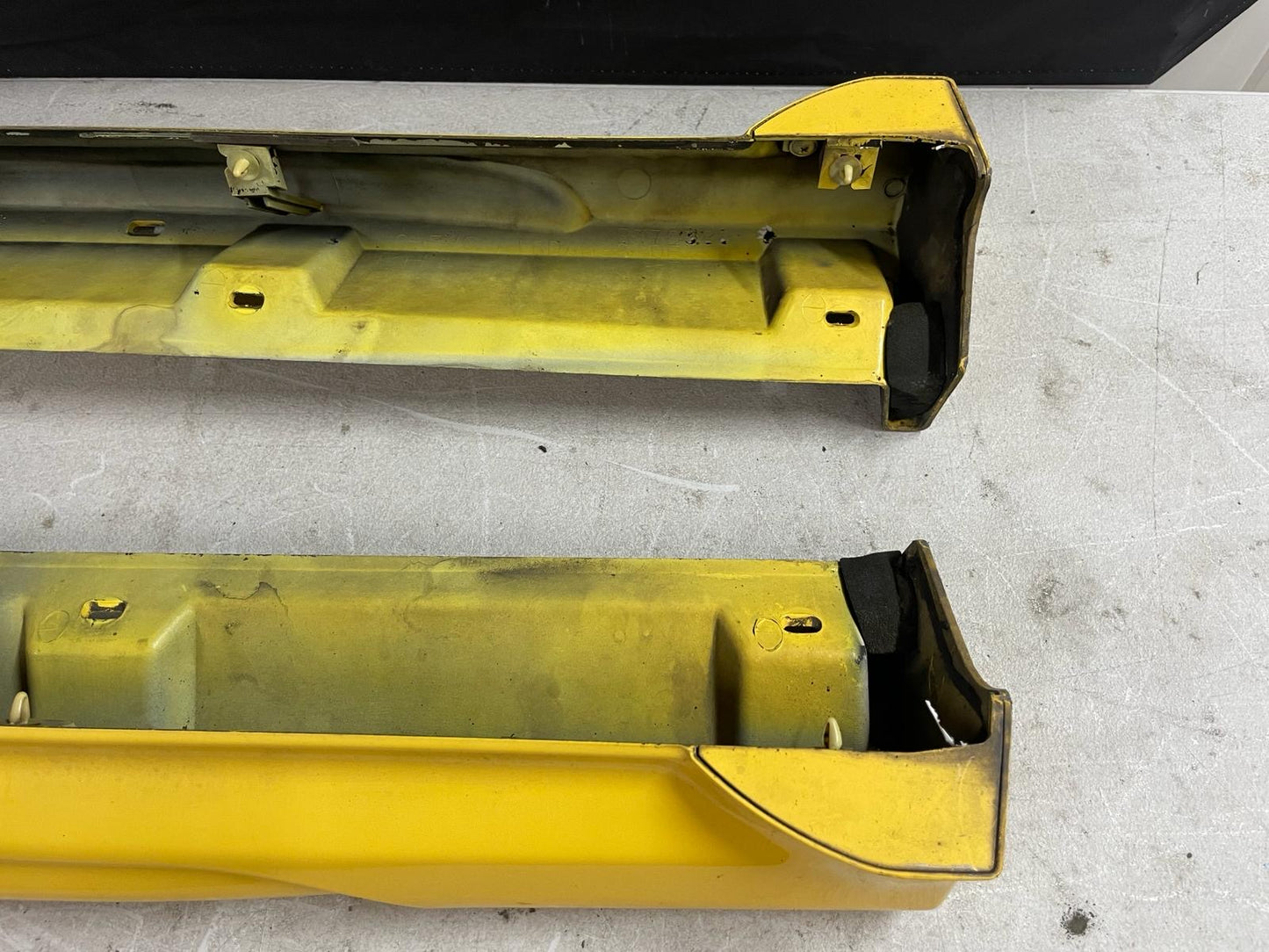 Mitsubishi Lancer Evolution 5/6/6.5 Tommi OEM Genuine Side Skirts