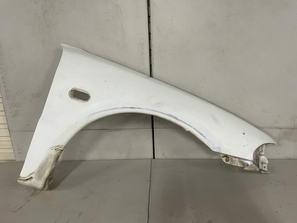 Mitsubishi Lancer Evolution 1/2/3 Cd9a - CE9A Right side Fender Genuine item - white colour - used condition