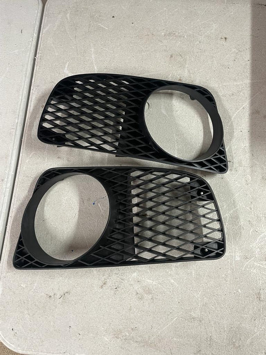 NISSAN SILVIA S15 Aero bar fog light covers - (Genuine plastic)