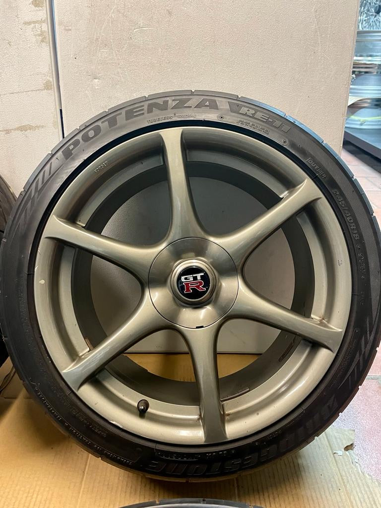 BNR34 GTR Genuine wheels with street slicks