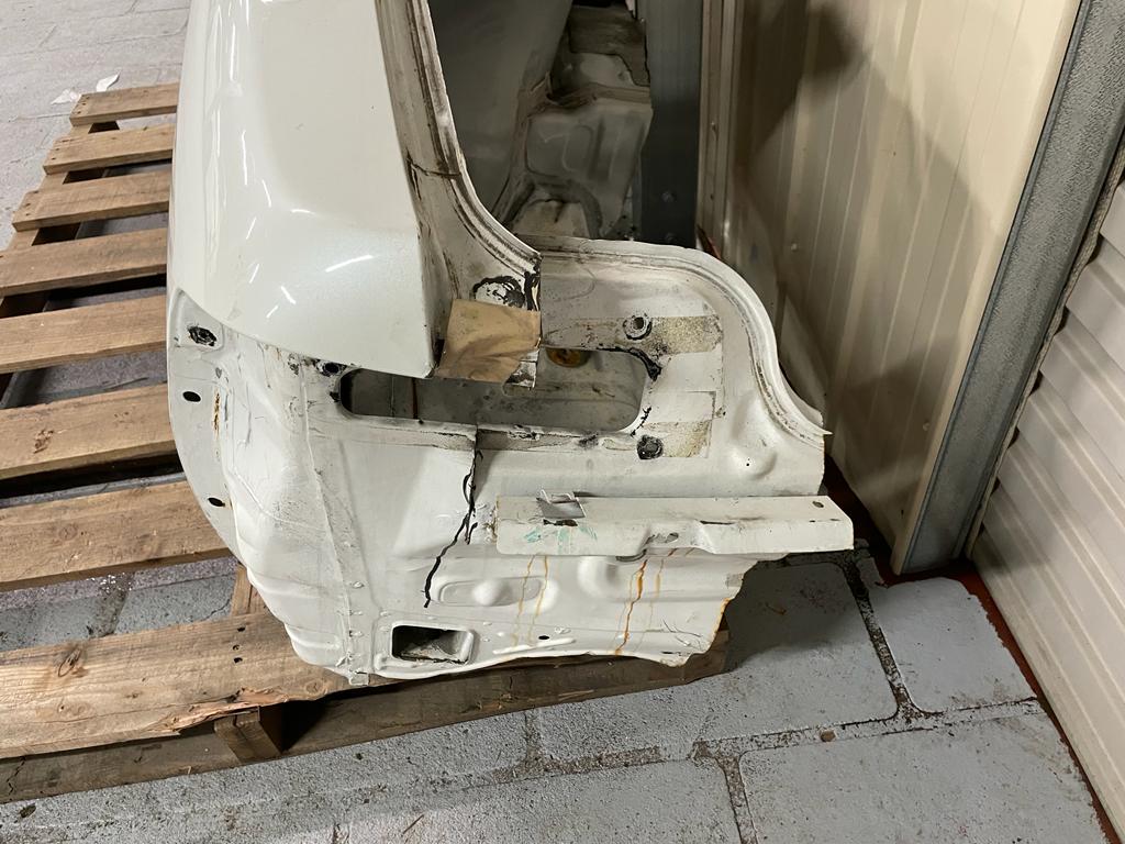Nissan Silvia S14 Passenger whole quarter cut inner & outter + Rail (used)