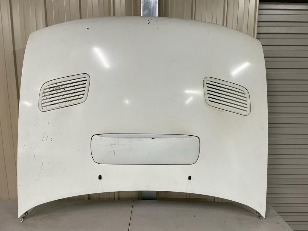 Version 3/4 WRX - Sti Alloy bonnet. Genuine OEM Scoop & Vents included. (used)