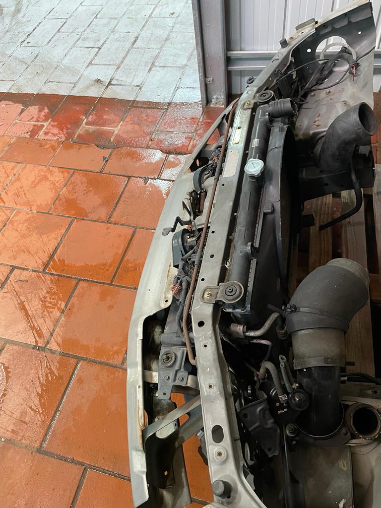 SKYLINE BCNR33 GTR FRONT CUT- complete-as per images - images show condition-