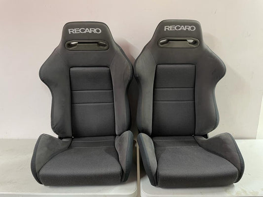 MITSUBISHI LANCER Evolution 3 OEM Seats (no rails) suit all evo/gsr models (SOLD AS IS). (used)