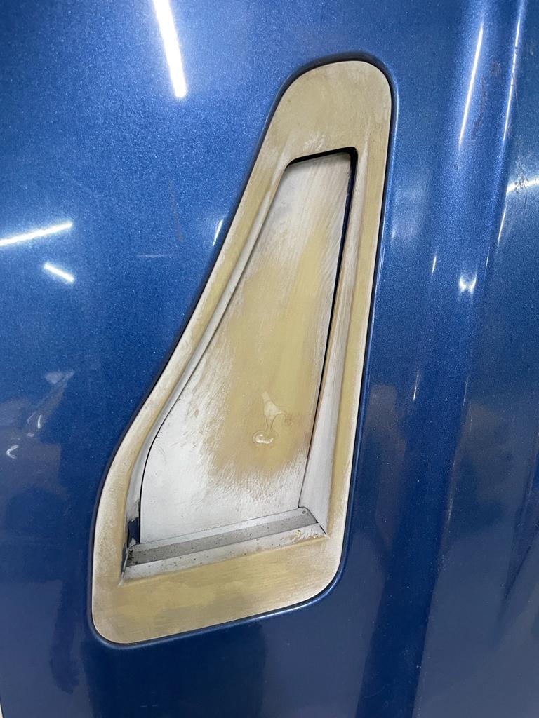 Mitsubishi Lancer Evolution 5/6/6.5 TME CP9A Genuine Bonnet - blue colour - used condition.