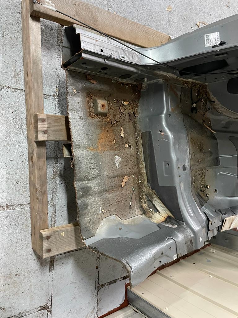 S15 quarter cut - DRIVERS SIDE Complete inner & outer skins with the rail - images show condition - sold as is (used)
