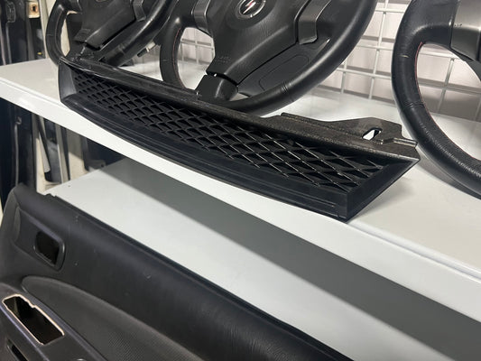 S14 Kouki Series 2 oem Grill - used good condition- has been repainted so would need paint to match colour of your choice.