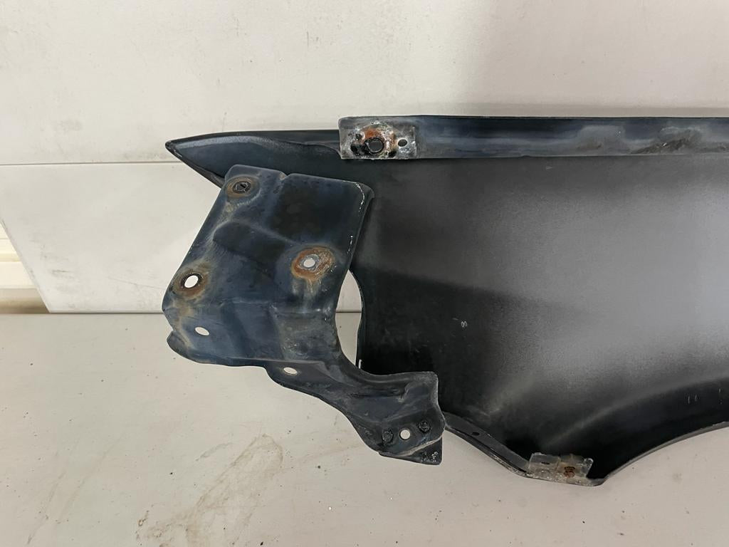 CP9A Evolution 5/6/6.5 Right side Fender Genuine item - Black colour - used good condition - images show condition.