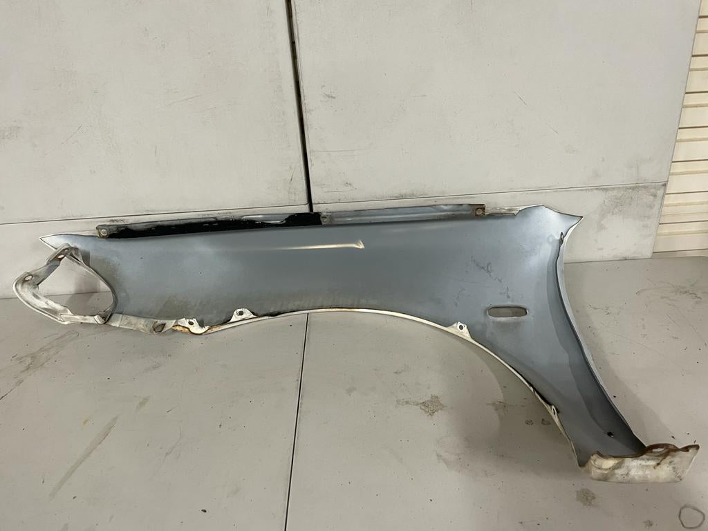 Mitsubishi Lancer Evolution 1/2/3 Cd9a - CE9A Right side Fender Genuine item - white colour - used condition