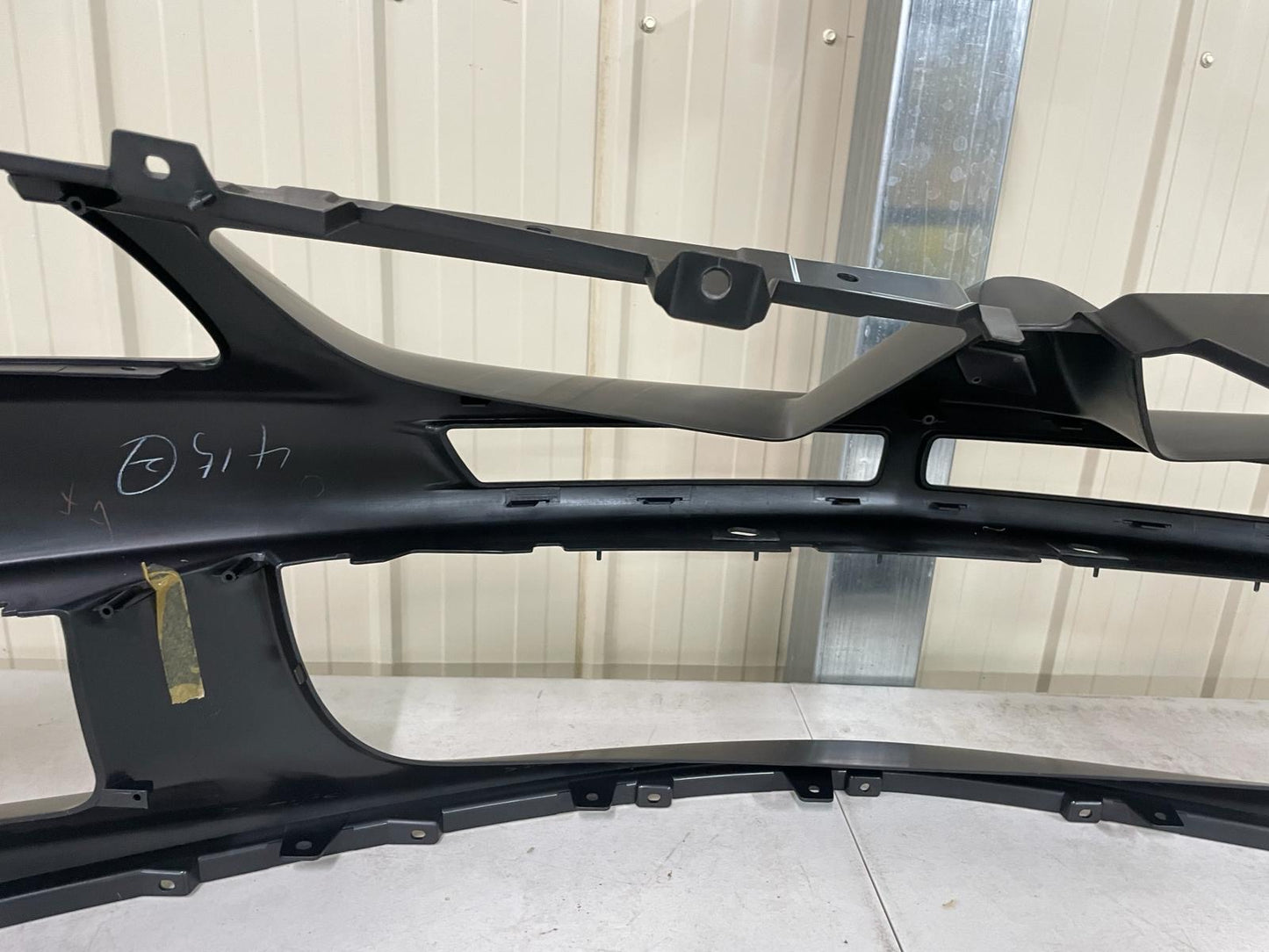Mitsubishi Lancer Evo 8/8MR Skin Only Front Bar + Badge