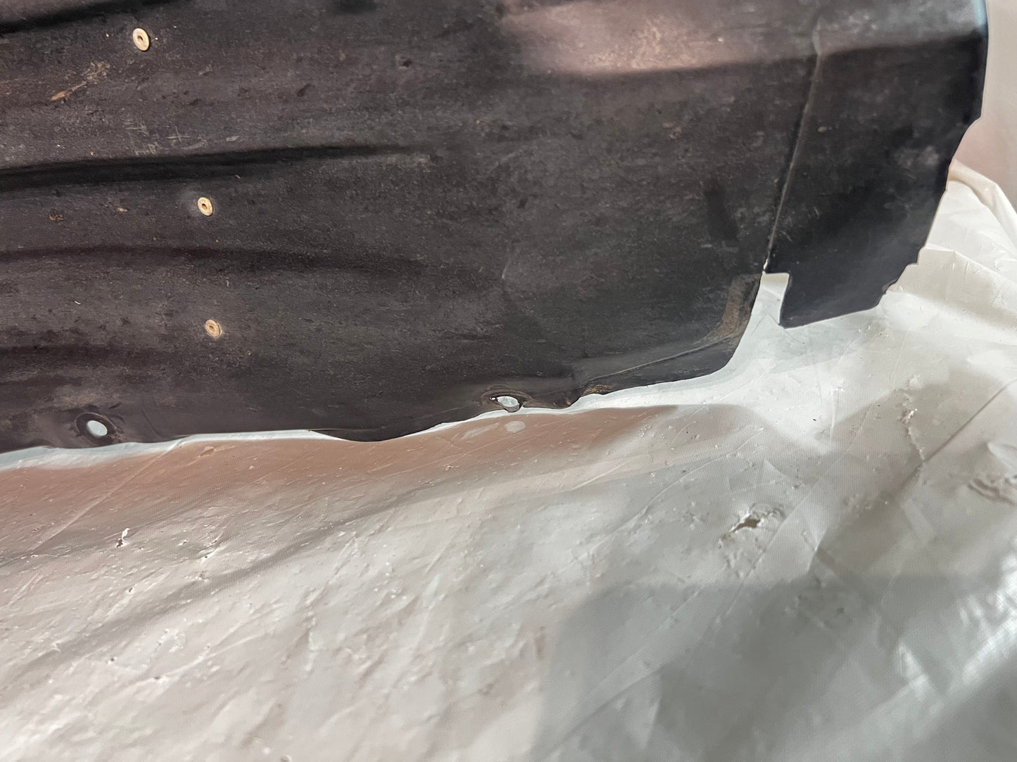 MITSUBISHI LANCER EVOLUTION 6 FENDER/GUARD LINER (LH) USED. DISCONTINUED.