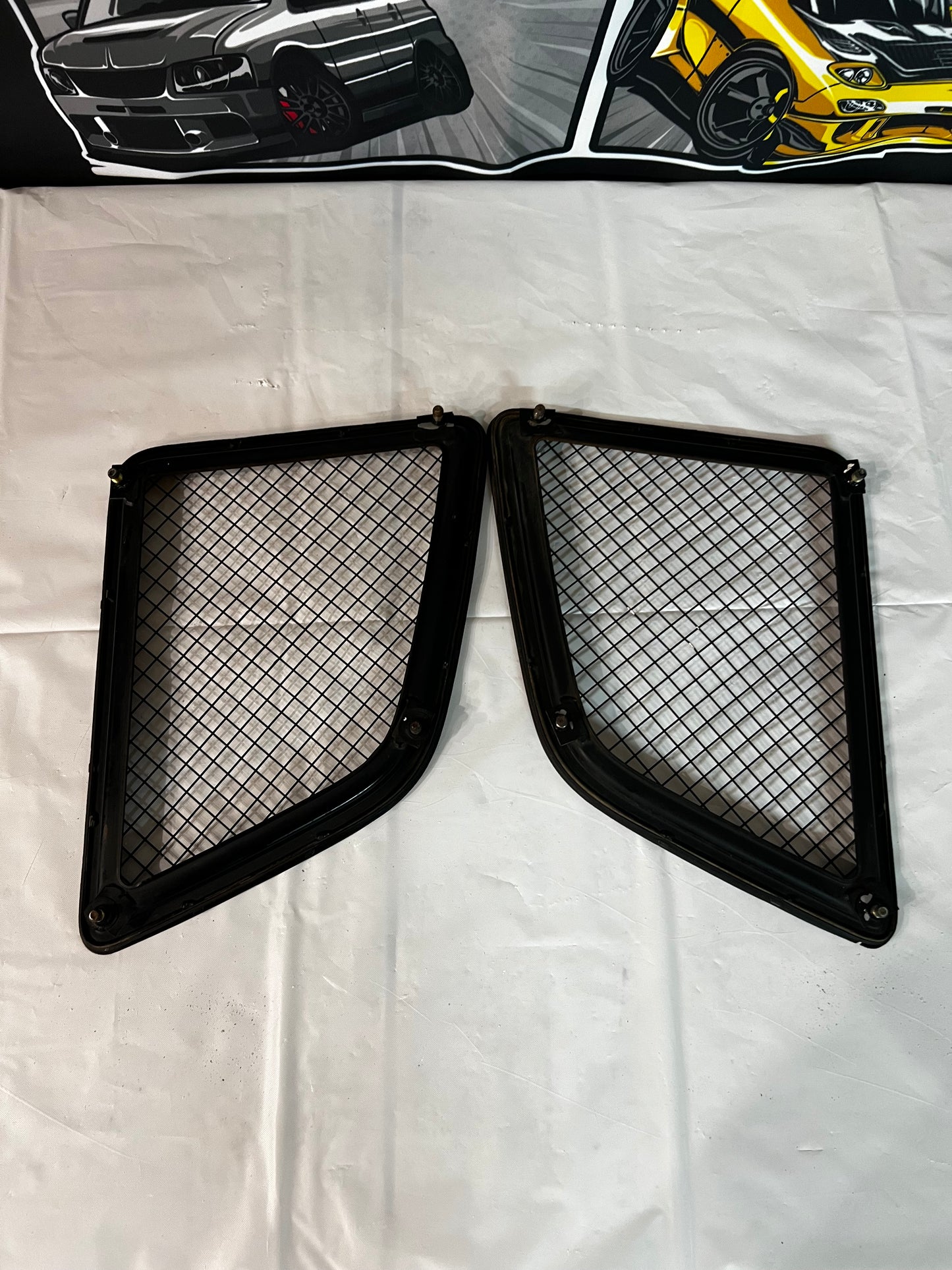 Mitsubishi Lancer Evo 5/6 Cp9a bonnet mesh