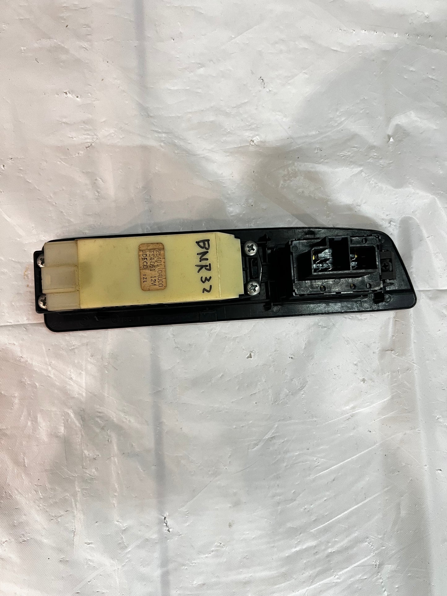 Nissan Skyline R32 Gtr/gtst window switch & power mirror controls (complete) (A)