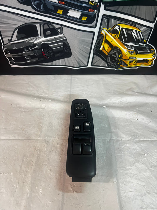 Nissan Silvia S15 200sx drivers side window & mirror switch controls.