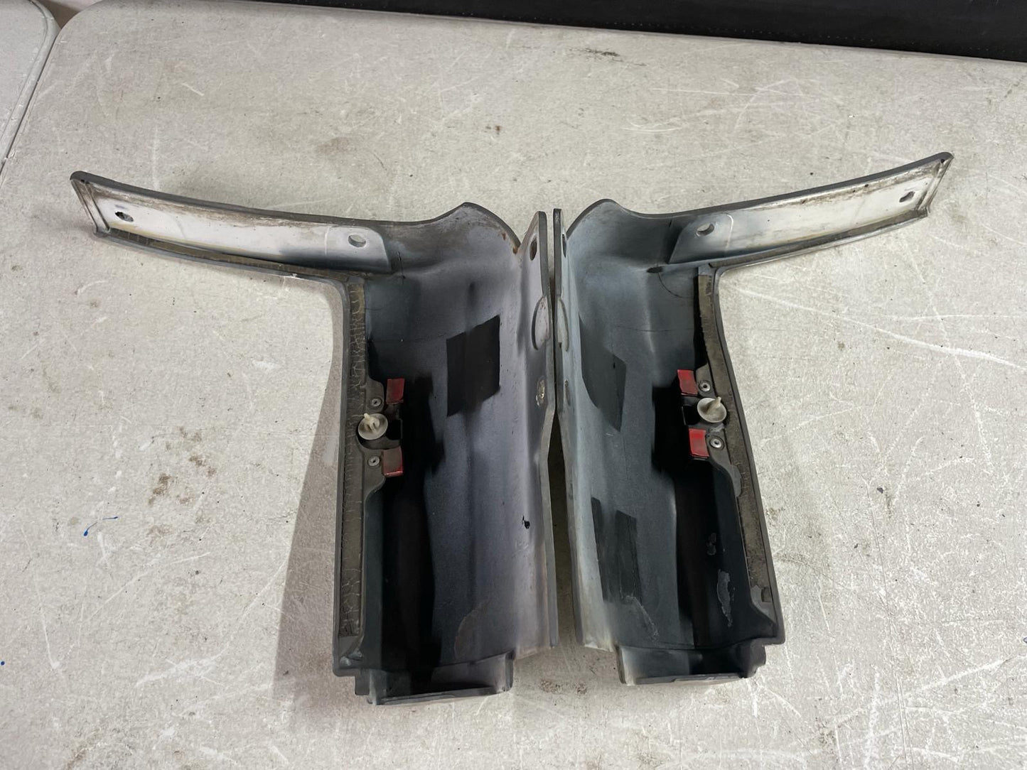 Nissan Skyline Bnr32 GTR GENUINE SIDE SKIRT SPATS/ EXTENSION.