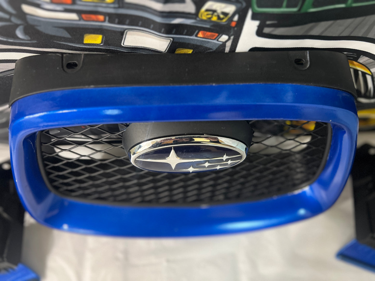 Subaru WRX STi 06-07 Hawkeye grill.           3 Piece set.