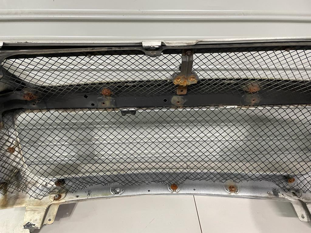 MITSUBISHI LANCER Evolution 3 Genuine front bar damaged