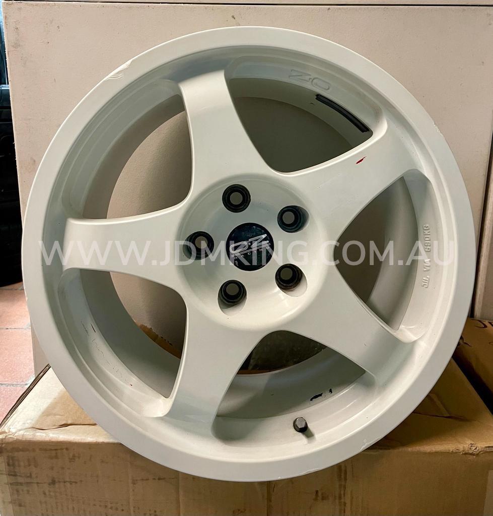 Oz Racing Chrono 17x8 +35 (5x114.3)