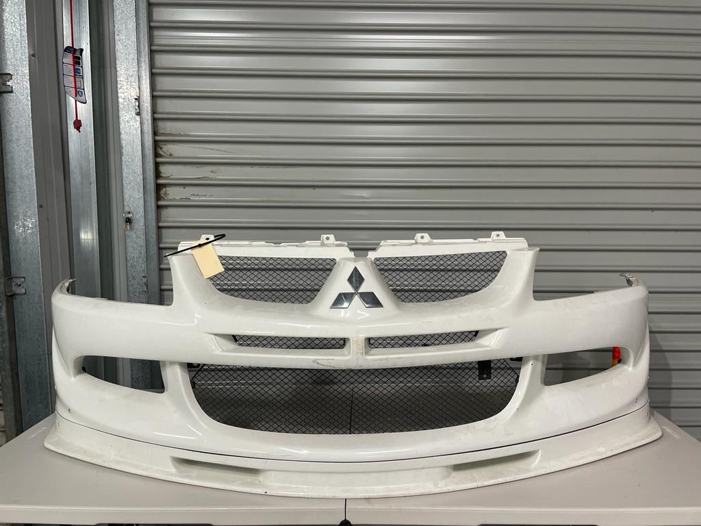 MITSUBISHI LANCER Evolution 8/8MR Genuine Front Bar with Aftermarket fibreglass lip