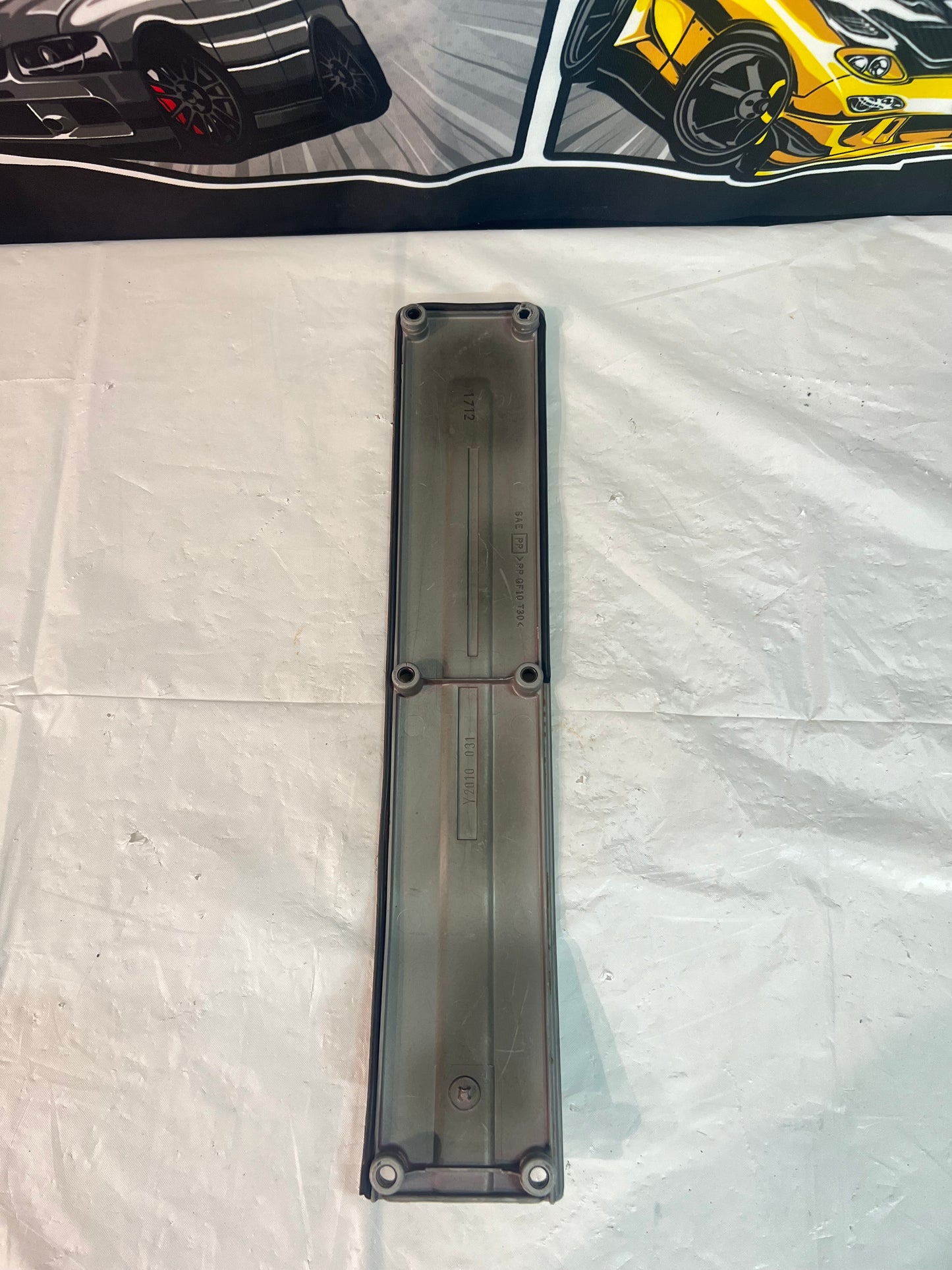 Nissan S13-S14-S15 SR20det spark plug cover (rubber seal & some tabs have damaged) see images.