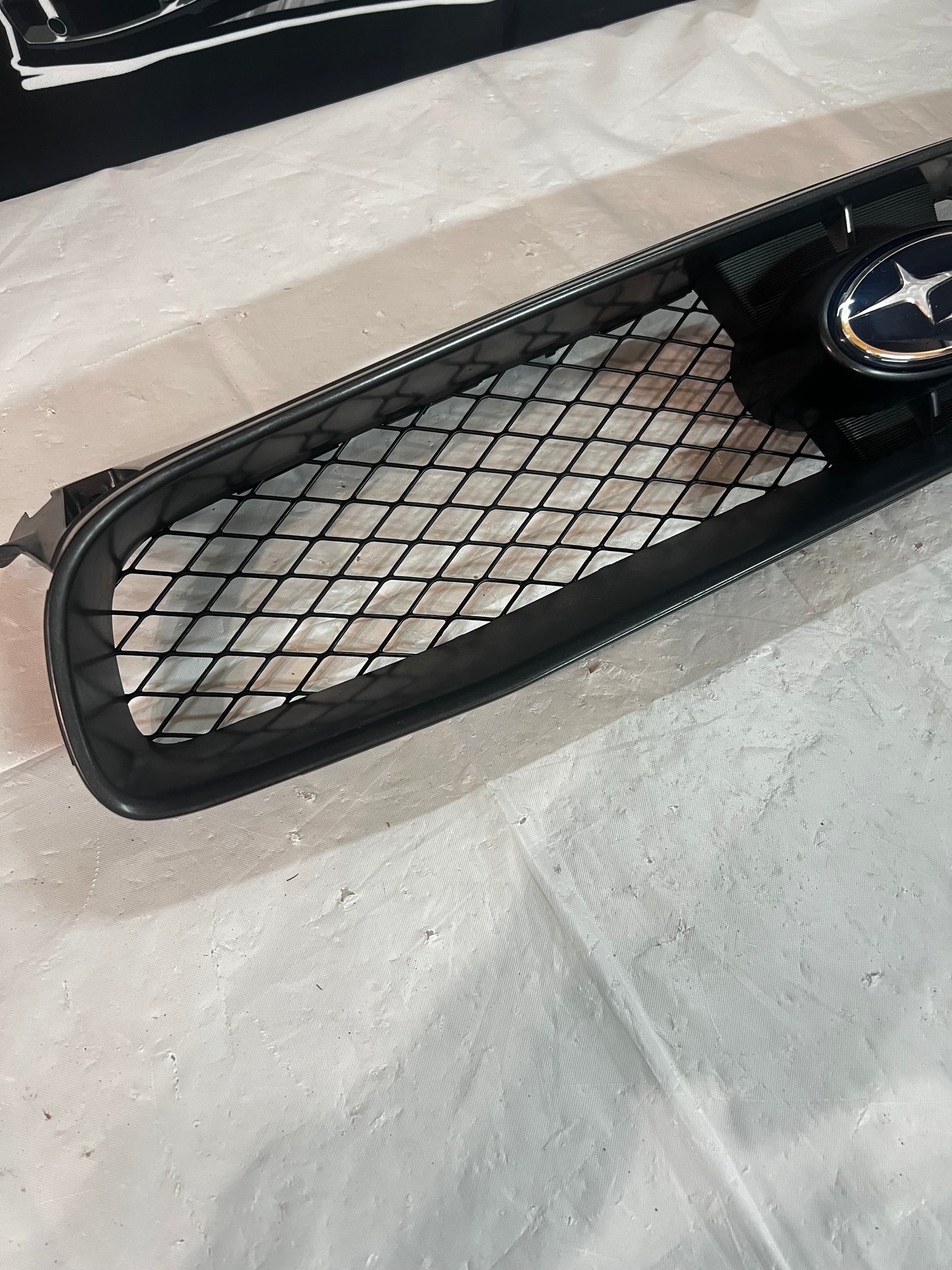 Subaru Impreza WRX STI 03-05 Blobeye OEM Grille Gdb          (damaged tabs)