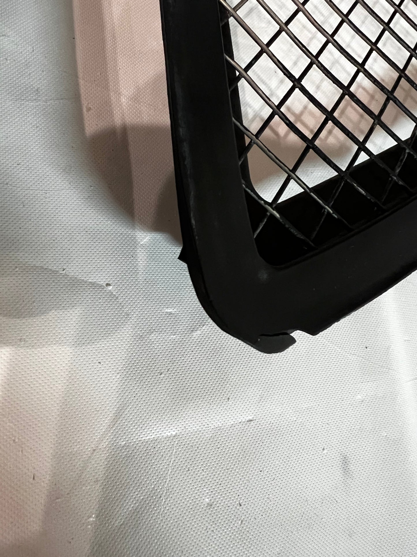 Mitsubishi Lancer Evo 5/6 Cp9a bonnet mesh