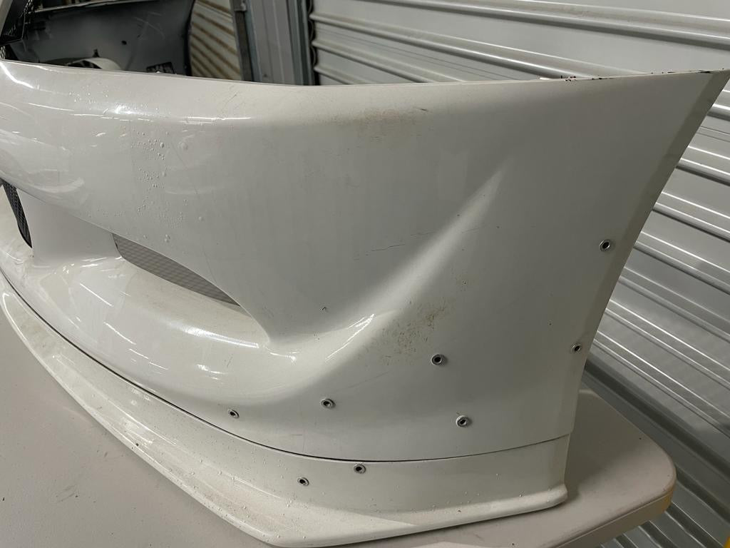 MITSUBISHI LANCER Evolution 8/8MR Genuine Front Bar with Aftermarket fibreglass lip