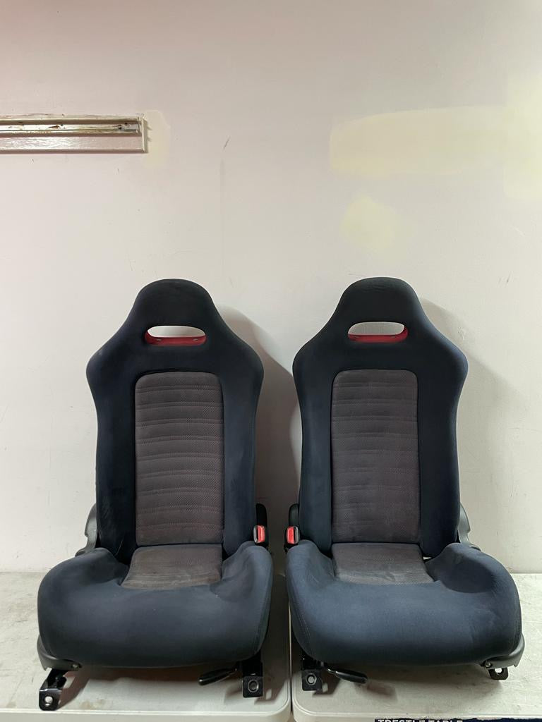 SKYLINE BCNR33 GTR SERIES 3 FRONT SEATS. (RED STITCH)