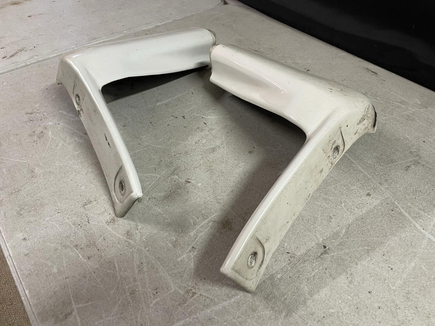 Nissan Skyline Bnr32 GTR GENUINE SIDE SKIRT SPATS/ EXTENSION.