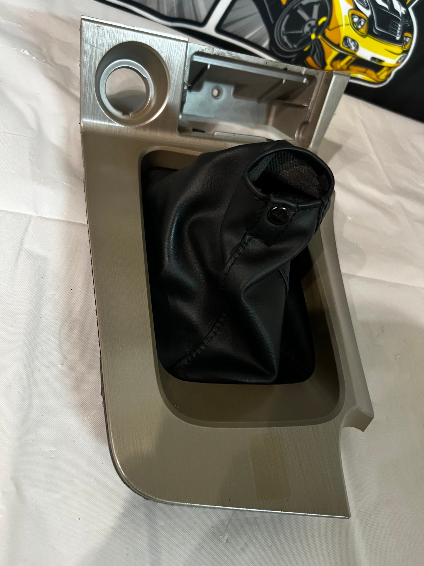 Nissan Skyline Bnr34 (early model) shift console oem.