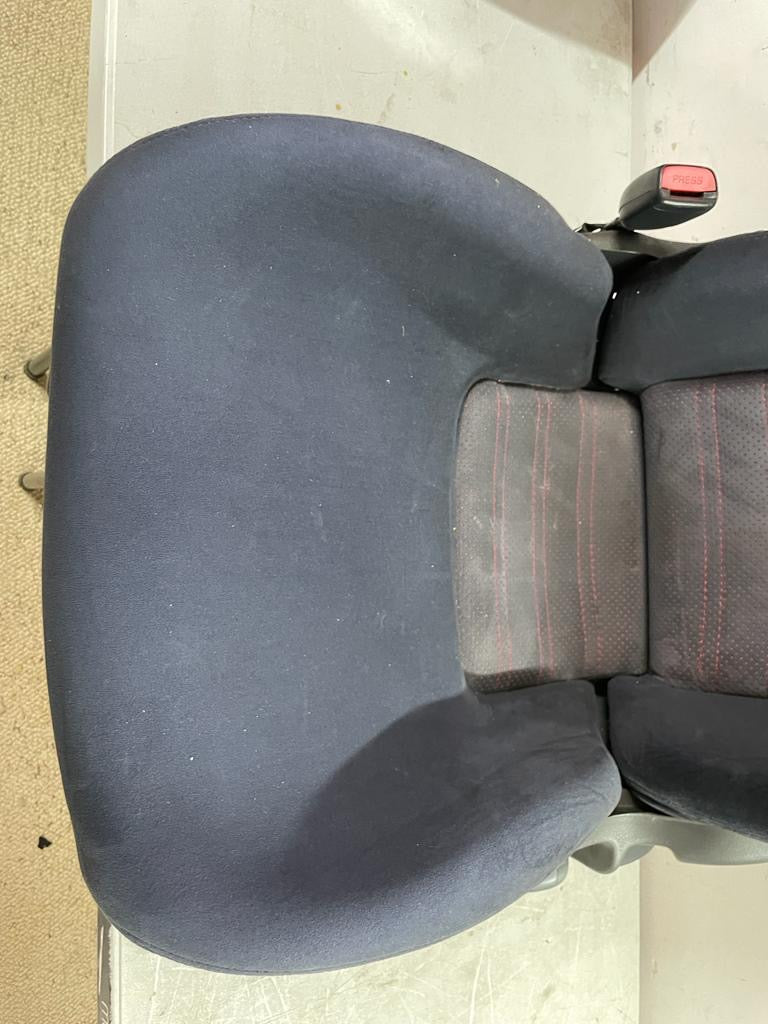 SKYLINE BCNR33 GTR Series 3     OEM front seats with Rails.