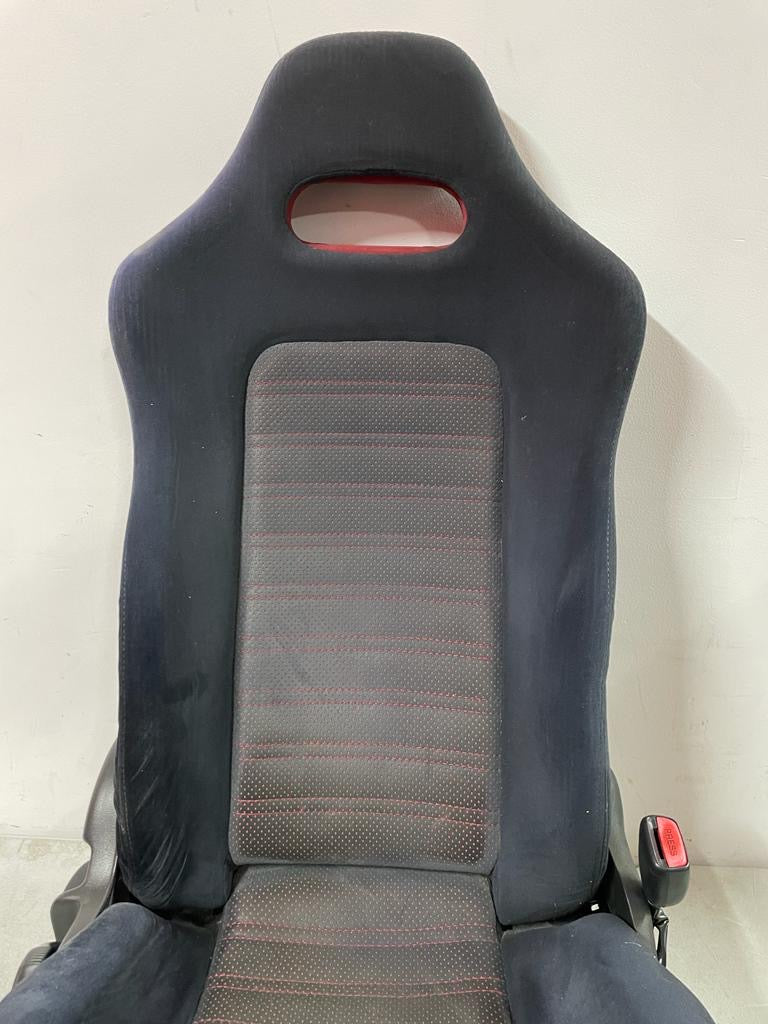 SKYLINE BCNR33 GTR Series 3     OEM front seats with Rails.
