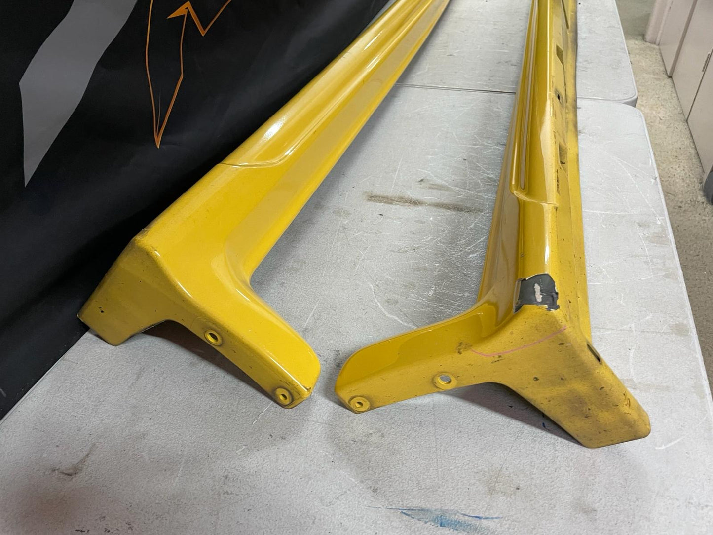 Mitsubishi Lancer Evolution 5/6/6.5 Tommi OEM Genuine Side Skirts