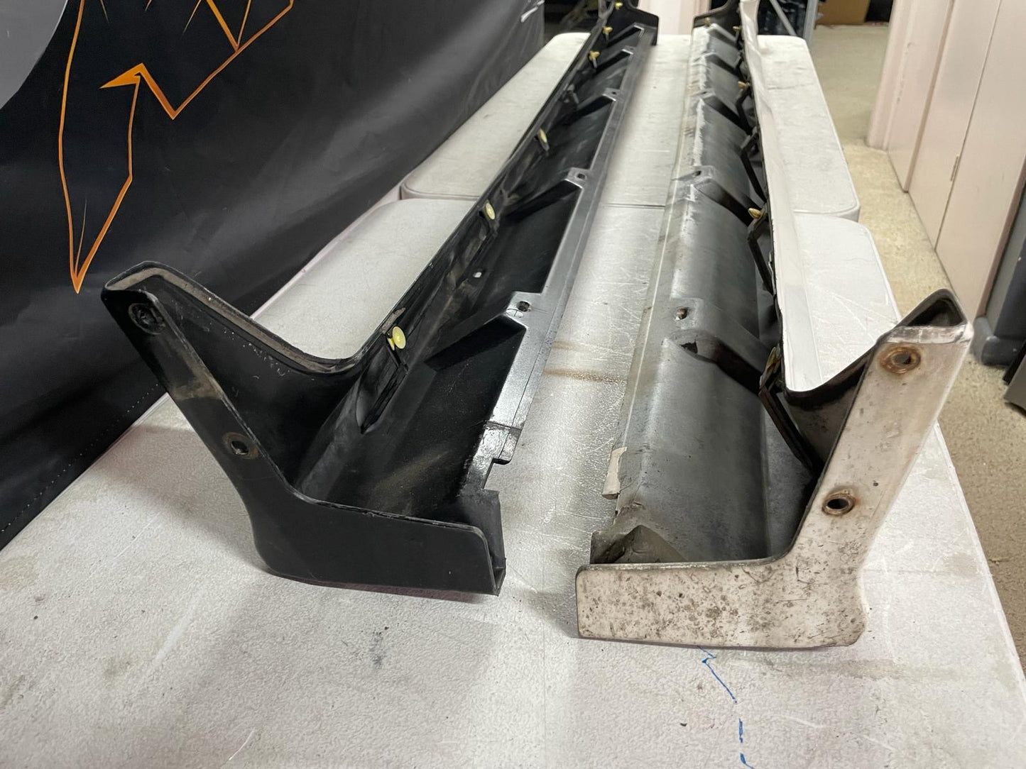 Mitsubishi Lancer Evolution 5/6/6.5 Tommi OEM Genuine Side Skirts