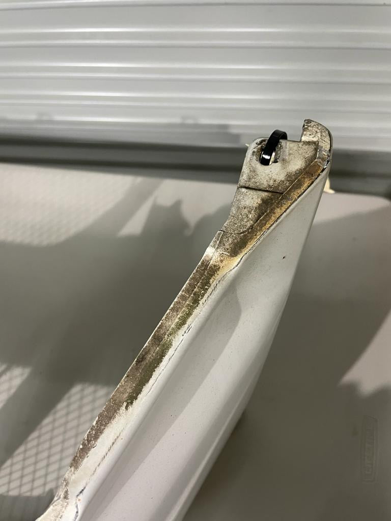 MITSUBISHI LANCER Evolution 3 Genuine front bar damaged