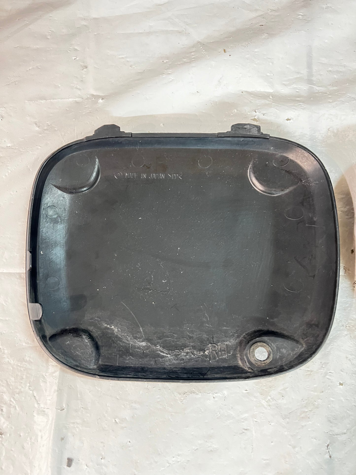 SUBARU IMPREZA WRX STI (GENUINE) BUGEYE FOG LIGHT COVERS (USED) SUITS 01-02 model