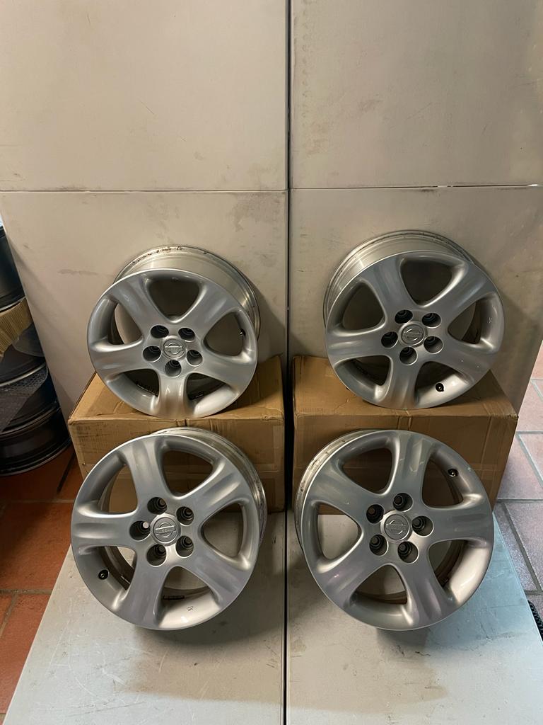 Nissan Silvia S15 oem wheels MINT