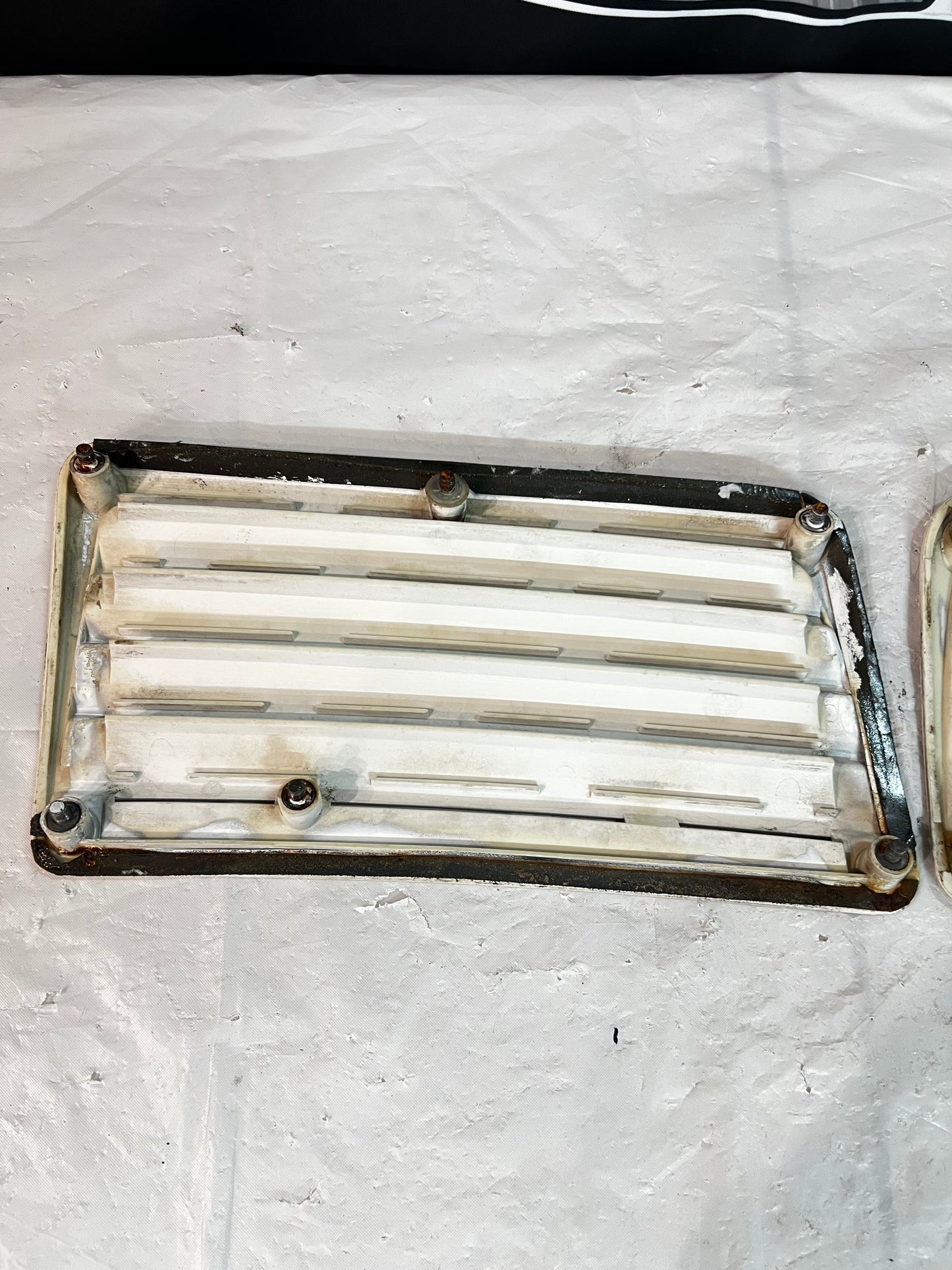 MITSUBISHI LANCER EVOLUTION 1/2/3 OEM BONNET VENTS (PAIRS)