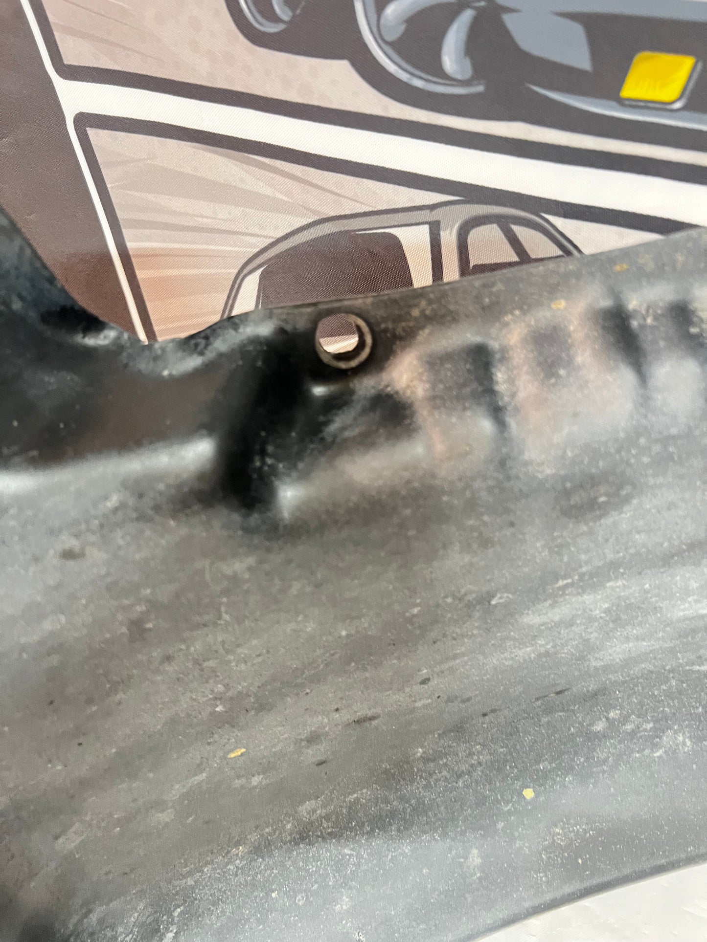 MITSUBISHI LANCER EVOLUTION 6 FENDER/GUARD LINER (LH) USED. DISCONTINUED.